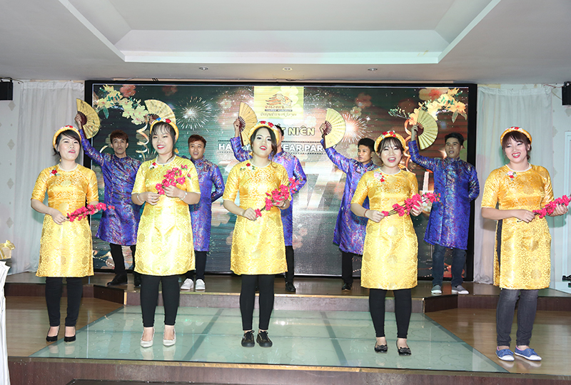 TIỆC TẤT NIÊN CÔNG TY MAY SƯ TỬ VÀNG – ĐÓN XUÂN ĐINH DẬU 2017
