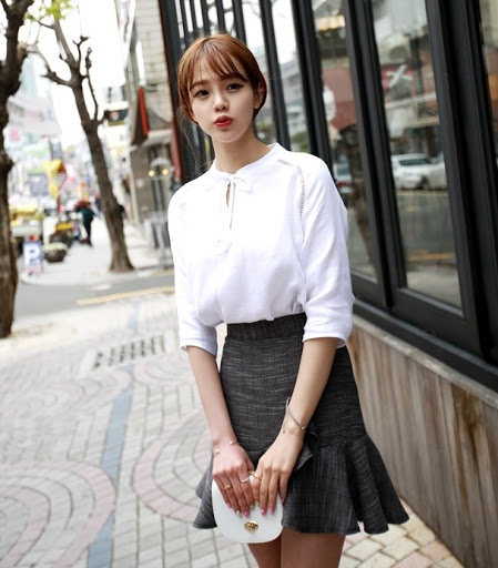 BÍ KIẾP CHỌN TRANG PHỤC CÔNG SỞ CHO CÔ NÀNG NẤM LÙN