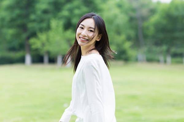 NHỮNG BÍ QUYẾT GIÚP BẠN CẢI THIỆN VÀ XÂY DỰNG PHONG CÁCH CÁ NHÂN TRỞ NÊN CUỐN HÚT HƠN