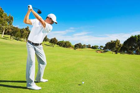 THỜI TRANG – TRANG PHỤC CHƠI GOLF BẠN NÊN BIẾT