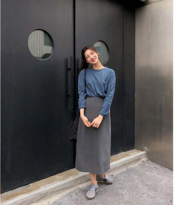 BIẾT 4 CÔNG THỨC SAU BẠN ĐÃ HƠN ĐỨT NGƯỜI TA Ở KHOẢN DIỆN CHÂN VÁY MIDI TUYỆT XINH VÀ CHUẨN MỐT
