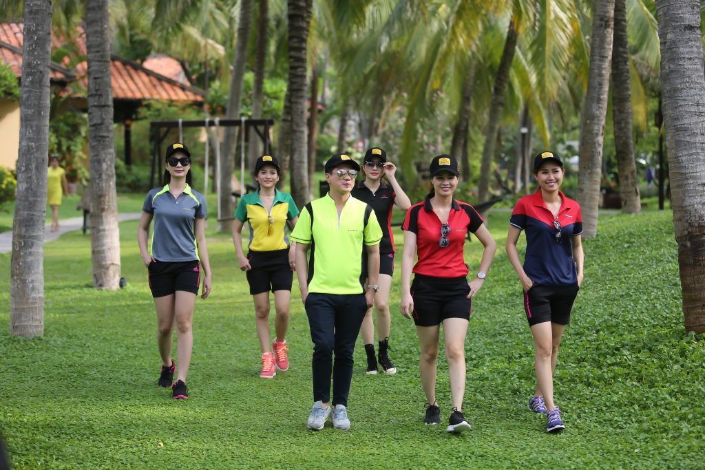 KINH NGHIỆM ĐẶT MAY ÁO THUN LÀM QUÀ TẶNG KHÁCH HÀNG