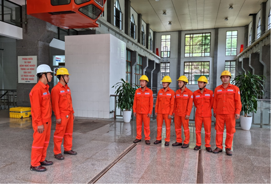 GIÁ TRỊ CỦA BỘ ĐỒNG PHỤC BẢO HỘ LAO ĐỘNG VỚI NGƯỜI LAO ĐỘNG