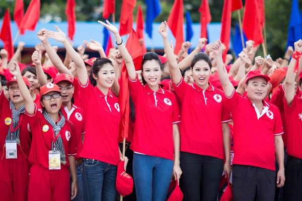 ĐẶT MAY ĐỒNG PHỤC VÀ LÀM NHƯ THẾ NÀO ĐỂ TIẾT KIỆM CHI PHÍ ?