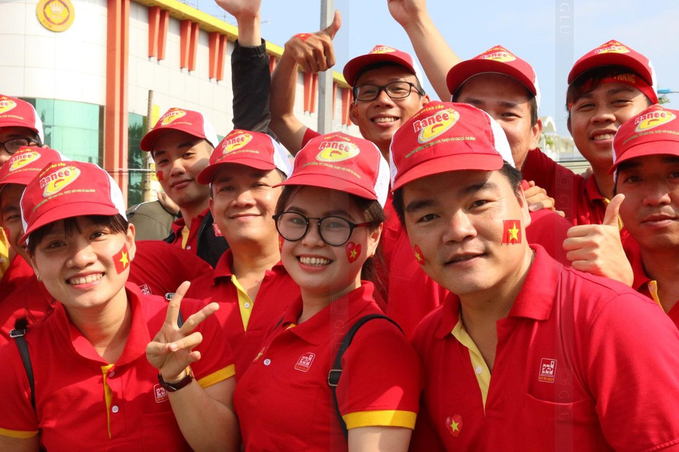 KINH NGHIỆM ĐẶT MAY ĐỒNG PHỤC ÁO THUN TRÁNH NÓNG CHO MÙA HÈ