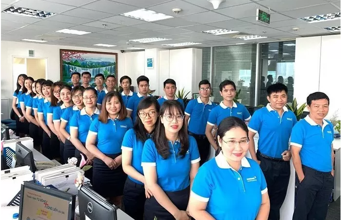TẠI SAO CẦN TRANG BỊ ĐỒNG PHỤC CHO DOANH NGHIỆP ? ĐỒNG PHỤC THẾ NÀO LÀ PHÙ HỢP ?