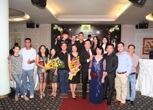 tat-nien-su-tu-vang-chupluuniem_result